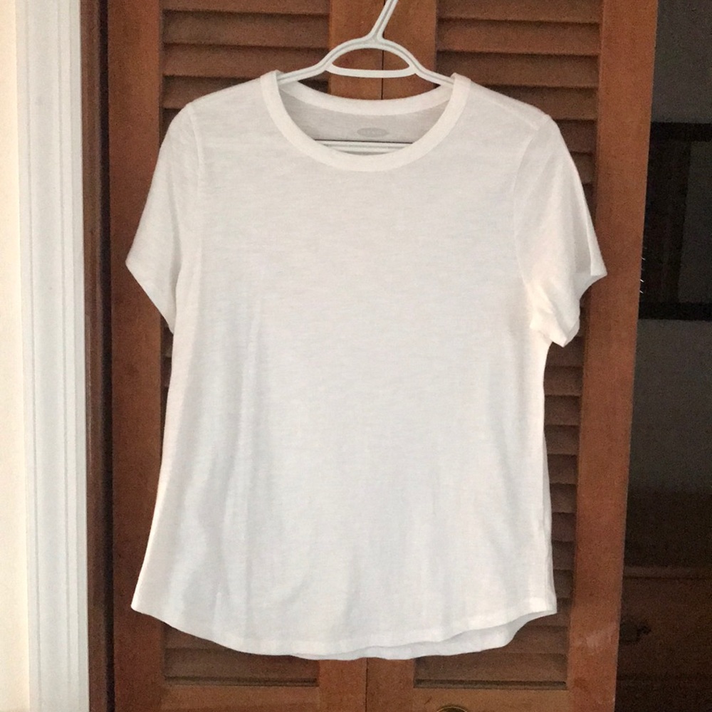 old navy basic white tee